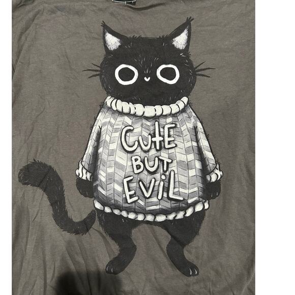 HOT TOPIC STEPHANIE BAYLES "Cute But Evil" Graphic Tee Size L - Picture 1 of 5